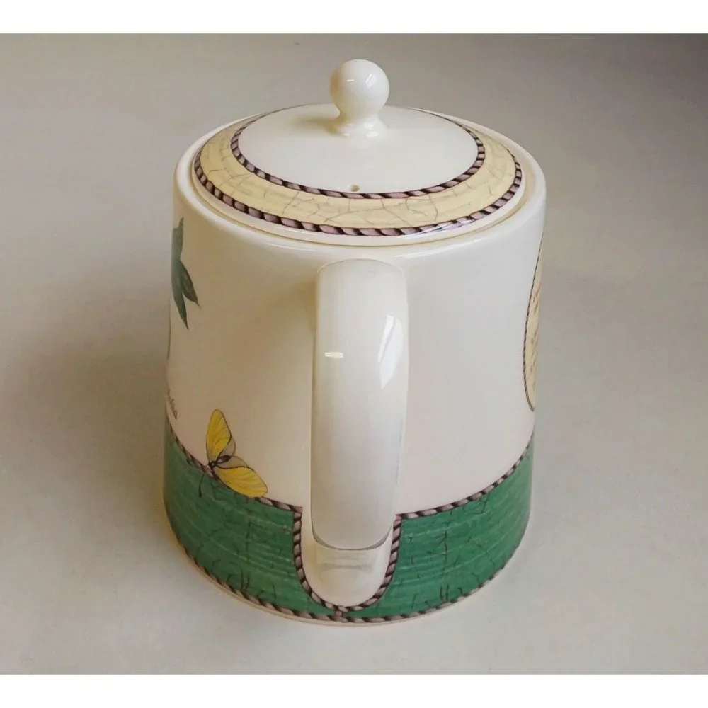 Wedgwood Queen's Ware Sarah's Garden Porcelain Tea Pot
